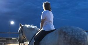 Susan Hidalgo - Carousel founder laminitis - Cavallo Trek Horse Hoof Boots (3)