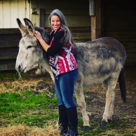 Megan Hensley Donkey farrier trimmer Cavallo Horse Hoof Boots